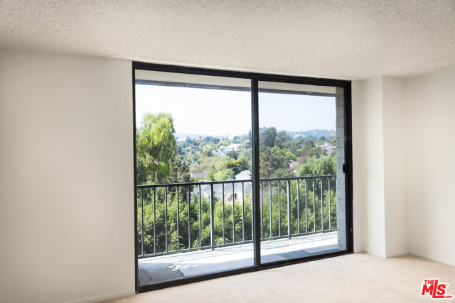 Image 3 for 10535 Wilshire Blvd #906, Los Angeles, CA 90024