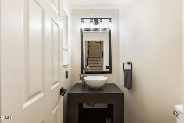 13945 Lemoli Avenue, Hawthorne CA: https://media.crmls.org/mediaz/3500addd-1534-4f29-a11b-fba86c2f91a5.jpg