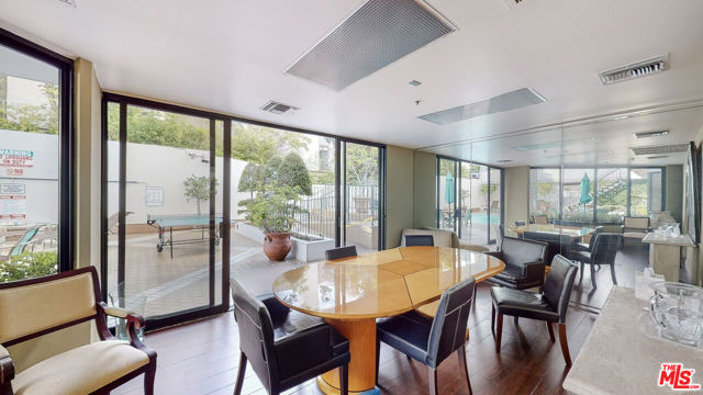 10660 WILSHIRE Boulevard, Los Angeles CA: https://media.crmls.org/mediaz/3500bfe6-9821-4352-9056-fc37bfd164bf.jpg
