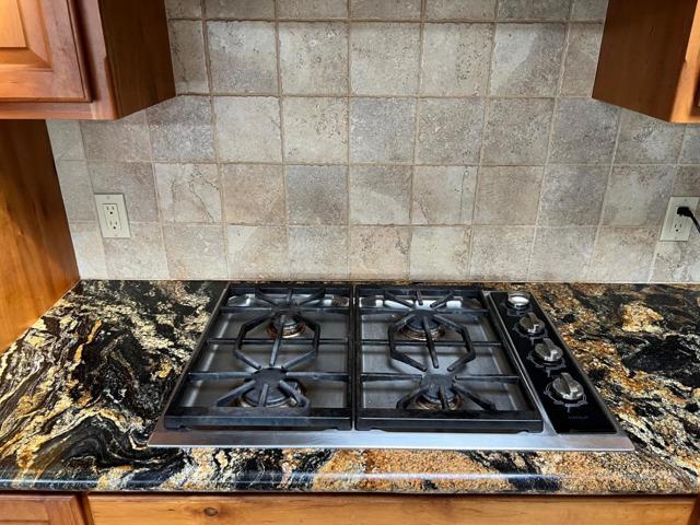 108 Santa Cruz Avenue, Aptos CA: https://media.crmls.org/mediaz/3500cd48-ec1f-488f-a264-ada12eaeb6d7.jpg