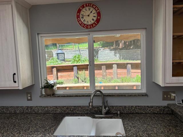 450 Bernstein Drive, Boulder Creek CA: https://media.crmls.org/mediaz/3501d5c5-7759-40ca-a1c4-cac6fa0d16e3.jpg