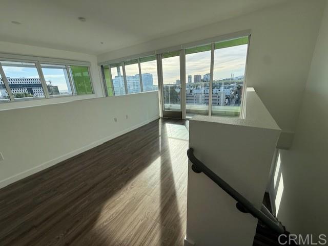 Detail Gallery Image 3 of 5 For 5750 Hollywood Bld #709,  Los Angeles,  CA 90028 - 2 Beds | 2 Baths