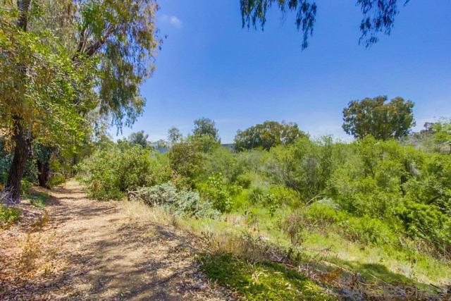 2609 Pico Pl, San Diego CA: https://media.crmls.org/mediaz/35034918-bde3-41e1-82c8-5ff2e4085712.jpg