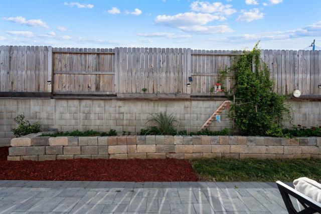 2111 Rosewood Drive, Hollister CA: https://media.crmls.org/mediaz/3503ba91-002d-4889-9009-352b2dbd7e13.jpg