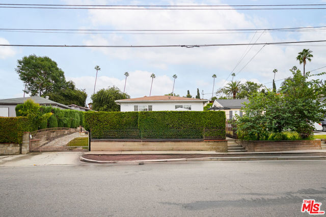 5130 Templeton Street, Los Angeles CA: https://media.crmls.org/mediaz/3505db3f-ad13-47fa-a9a4-43728f5de3cb.jpg