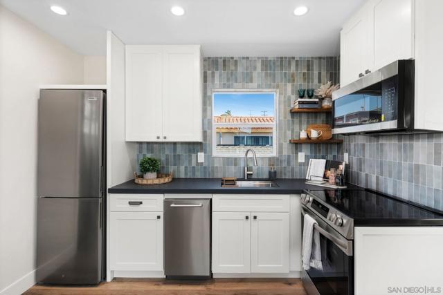 4569 Coronado Ave, San Diego CA: https://media.crmls.org/mediaz/3506416f-f8a9-4edd-ac9e-2ae9cbb28b60.jpg