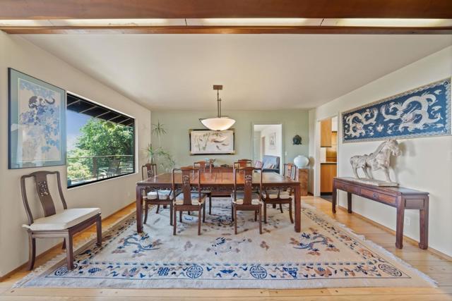 170 Fox Run, Los Gatos CA: https://media.crmls.org/mediaz/35070117-311e-4738-9444-e3478975db69.jpg