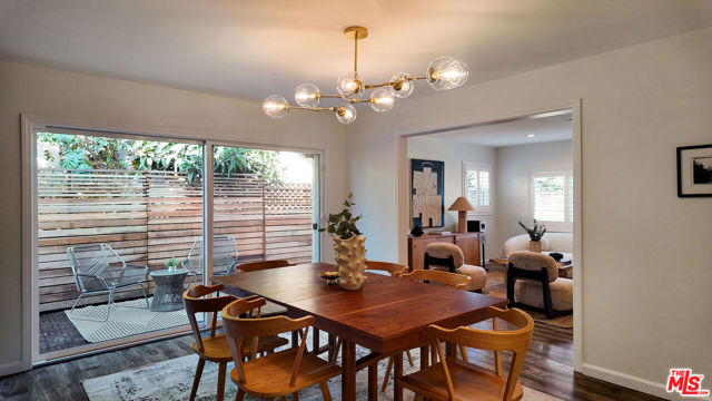 4427 S Wilton Place, Los Angeles CA: https://media.crmls.org/mediaz/35076d52-2733-4e74-8e0e-bac1c786bd90.jpg
