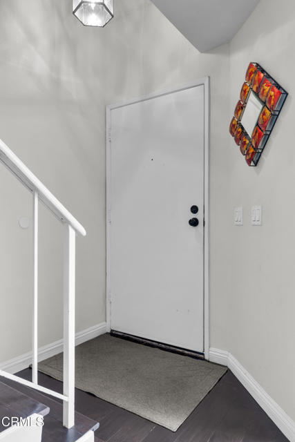 19431 Sherman Way, Reseda CA: https://media.crmls.org/mediaz/3508b1be-49bd-4f81-b20f-31a62f44fde5.jpg