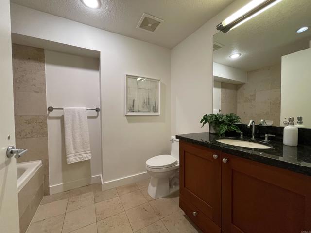 Detail Gallery Image 16 of 26 For 1199 Pacific Hwy #2501,  San Diego,  CA 92101 - 2 Beds | 2 Baths