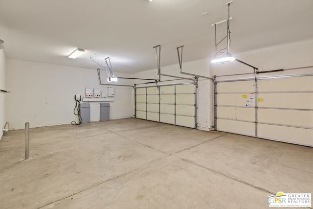 1347 Culver Place, Palm Springs CA: https://media.crmls.org/mediaz/350ac1ad-0d97-40b1-b30e-3b3636fa876e.jpg