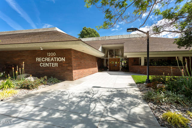 34124 Village 34, Camarillo CA: https://media.crmls.org/mediaz/350b2a35-eb01-4806-95dc-c17bfae4f0ad.jpg