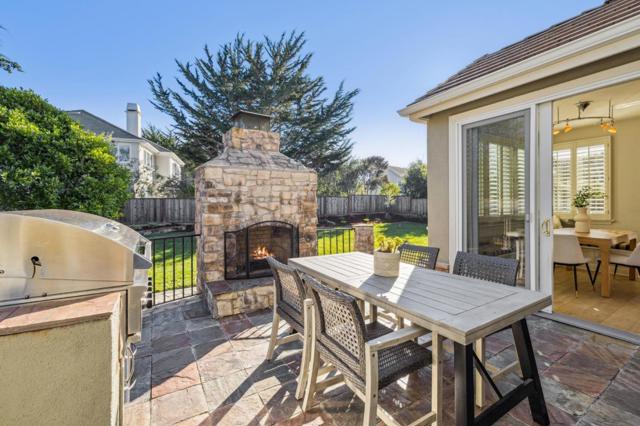 62 Spyglass Court, Half Moon Bay CA: https://media.crmls.org/mediaz/350b8025-479c-4898-822a-0c158232d6a5.jpg