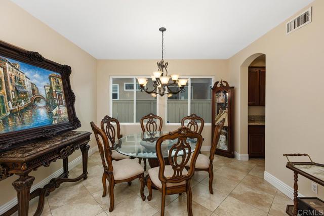 Detail Gallery Image 11 of 41 For 1402 Antioch Ave, Chula Vista,  CA 91913 - 5 Beds | 3/1 Baths
