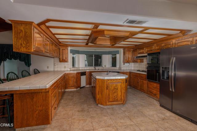 Detail Gallery Image 12 of 35 For 7608 Darrin Ave, Bakersfield,  CA 93308 - 3 Beds | 2 Baths