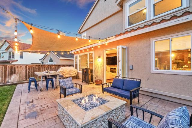 2471 Bear Rock, Escondido CA: https://media.crmls.org/mediaz/350c51b8-c41b-4bf6-af54-8a4fea4f671d.jpg