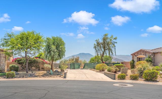 81025 Tranquility Drive, Indio CA: https://media.crmls.org/mediaz/350ca063-0dc3-4e60-b045-0ec40f1a7250.jpg