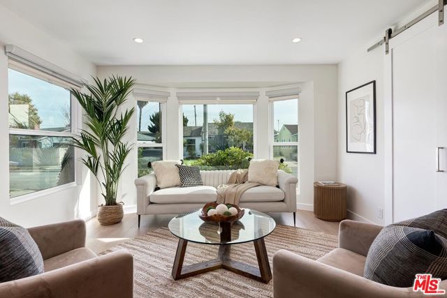11115 Mcdonald Street photo 4