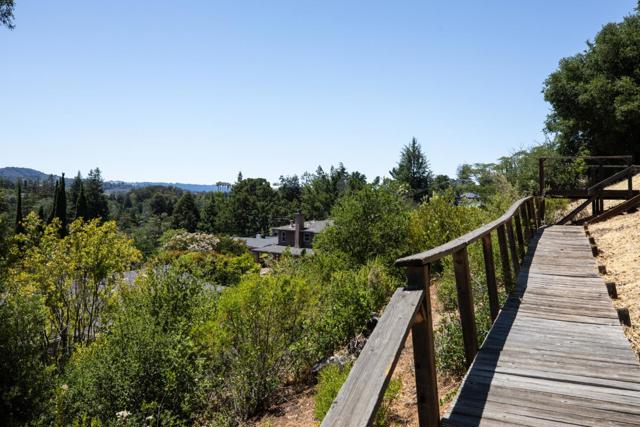 348 Costello Drive, Los Altos CA: https://media.crmls.org/mediaz/350d5fd2-0309-4a57-8702-f536cfc01ef2.jpg