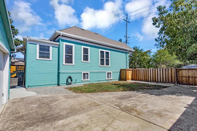 471 N 10th Street, San Jose CA: https://media.crmls.org/mediaz/350d61e9-133d-4a41-bffd-98bffb462c01.jpg