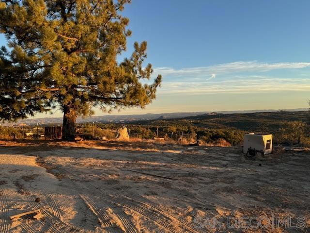 Image 54 of 74 For 2513 Tecate Divide Rd