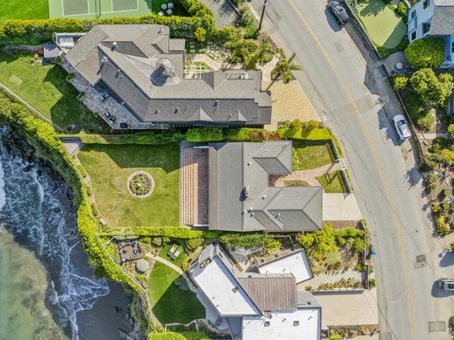 4750 Opal Cliff Drive, Santa Cruz CA: https://media.crmls.org/mediaz/350dc566-e299-4ddd-9cbe-d00e9927bbeb.jpg