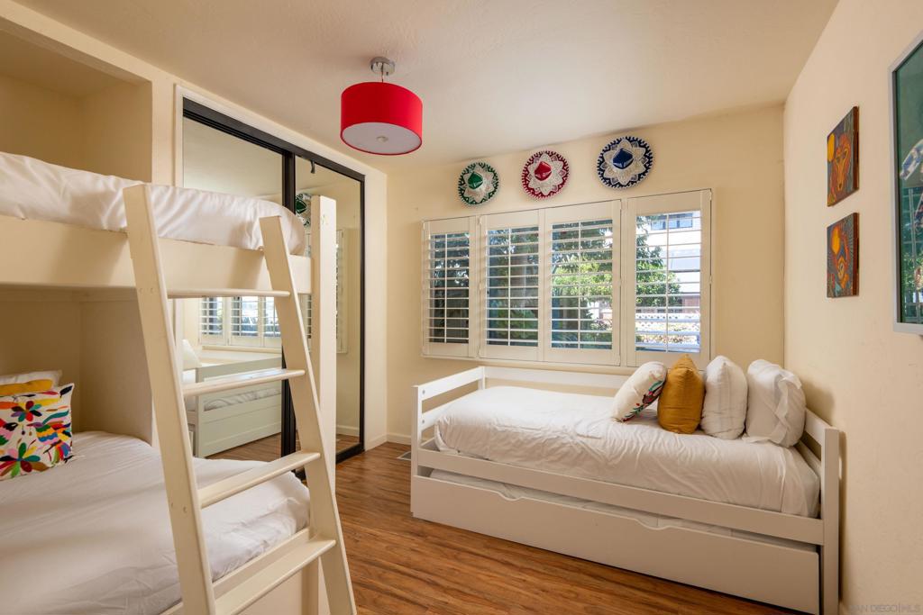 MLS #250000738SD image #31