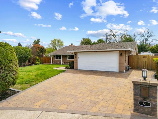 51 Saint Ramon Court, Danville CA: https://media.crmls.org/mediaz/3510fab1-7abc-426f-9beb-eb012794b362.jpg
