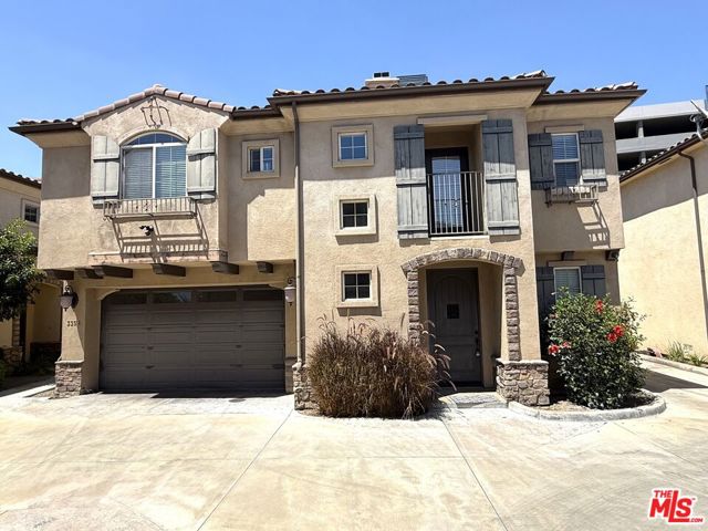 335 Genoa Street, Monrovia CA: https://media.crmls.org/mediaz/35125022-d993-48c6-9d95-b5f9c32612dc.jpg