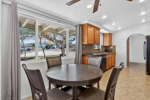 7504 Balsa Avenue, Yucca Valley CA: https://media.crmls.org/mediaz/3512c14f-1790-4118-8d4d-dcfd34a49925.jpg