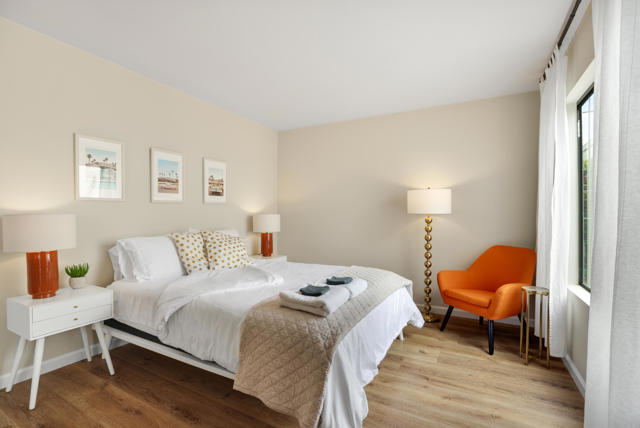 1713 Grand Bahama W Drive, Palm Springs CA: https://media.crmls.org/mediaz/35133541-e2f6-4b48-b6f2-6b04def8fa2a.jpg