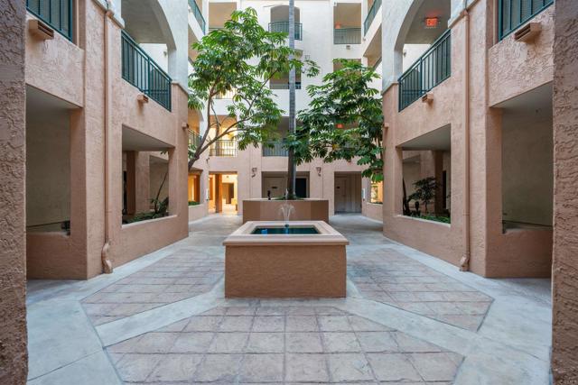 Detail Gallery Image 7 of 48 For 680 Camino De La Reina #2112,  San Diego,  CA 92108 - 3 Beds | 2 Baths