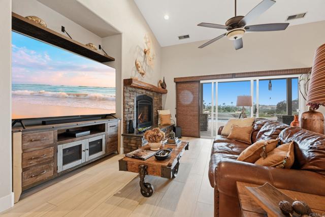 Detail Gallery Image 8 of 57 For 1655 Colina, Fallbrook,  CA 92028 - 3 Beds | 2 Baths