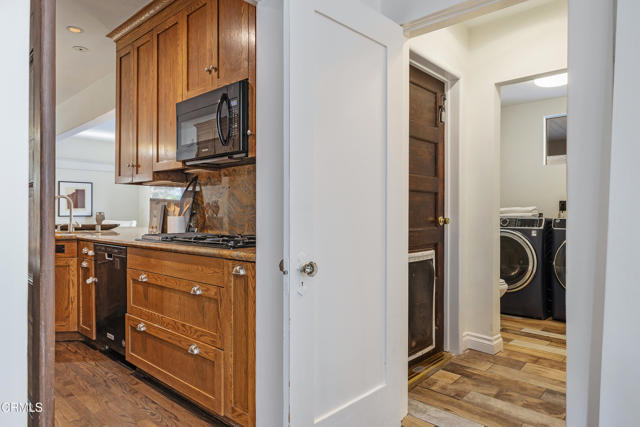 1954 Primrose Avenue, South Pasadena CA: https://media.crmls.org/mediaz/351752de-667e-475e-b715-cae6b79b0c81.jpg