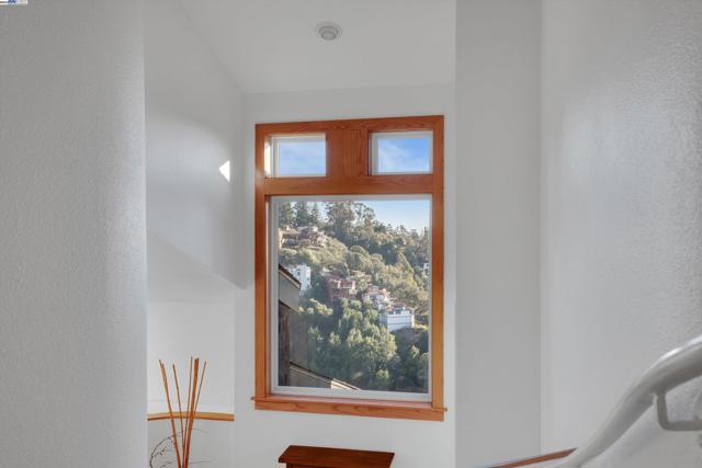 Image 16 of 52 For 7001 Elverton Dr