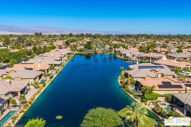 109 Shoreline Drive, Rancho Mirage CA: https://media.crmls.org/mediaz/35180ec1-27f8-4bf2-b3ef-bfc713ecb9ba.jpg