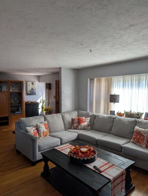 1844 Elm Street, Livermore CA: https://media.crmls.org/mediaz/3518c214-2659-4bb1-8d9b-1fc4fad1e836.jpg