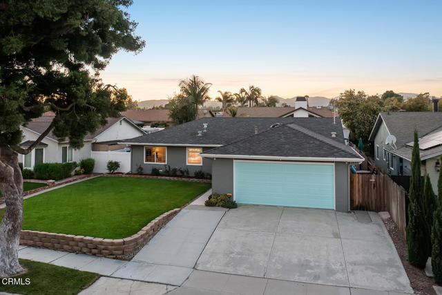 10325 Darling Road, Ventura CA: https://media.crmls.org/mediaz/3518e8d7-4021-47d4-ab16-332b80db26e5.jpg