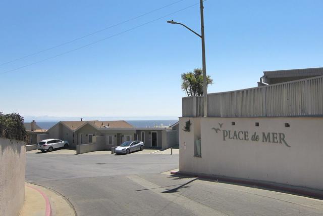372 Oceanview Drive, La Selva Beach CA: https://media.crmls.org/mediaz/351910f0-e43c-4a38-9f7a-d4d3b35b839d.jpg