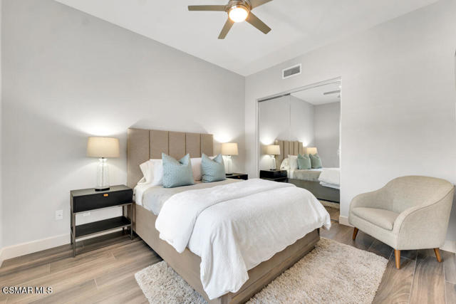 5715 Calais Court, Calabasas CA: https://media.crmls.org/mediaz/35198870-4b0e-4ba0-bb6d-16f11b6310ec.jpg