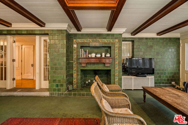 1130 Westchester Place, Los Angeles CA: https://media.crmls.org/mediaz/351a162b-0a91-41c7-aa9f-90132d25556d.jpg