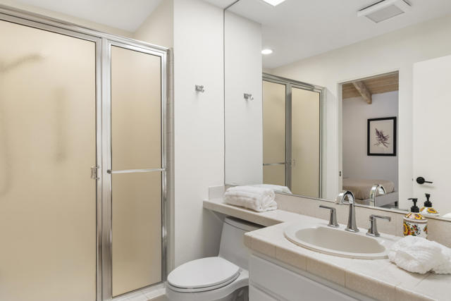 306 Forest Hills Drive, Rancho Mirage CA: https://media.crmls.org/mediaz/351a4aa1-2dfa-4089-a780-c03ead18409e.jpg