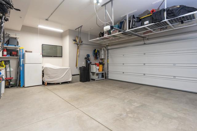 Image 31 of 54 For 1124 Calle Obsidiana  3