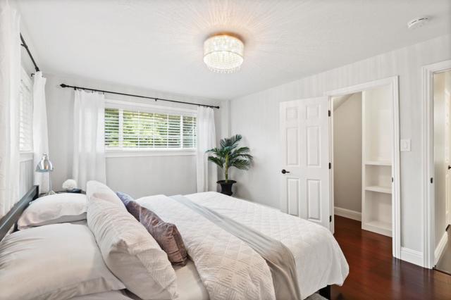 330 Avenue Portola, El Granada CA: https://media.crmls.org/mediaz/351b1a6a-2b4a-4b69-859d-8a5be5914cbb.jpg