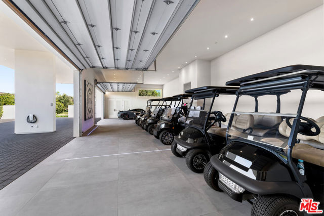 52435 Ross Avenue, La Quinta CA: https://media.crmls.org/mediaz/351c40ee-872f-493f-9276-a79a2aacca02.jpg