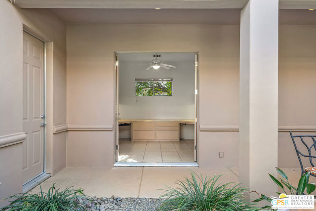 36750 Nancy Lane, Rancho Mirage CA: https://media.crmls.org/mediaz/351fa2a6-c128-4174-8274-0c228697953d.jpg