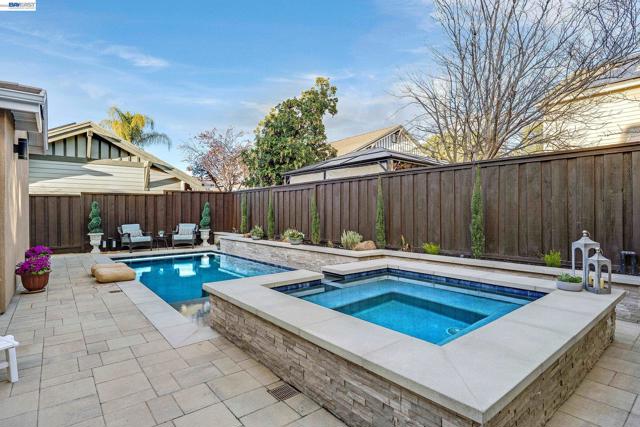 2170 Santa Croce Dr, Livermore CA: https://media.crmls.org/mediaz/35211425-8382-4a8a-a42d-08701092541d.jpg