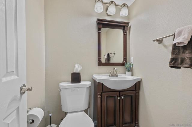 1045 Peach Avenue, El Cajon CA: https://media.crmls.org/mediaz/35212d85-dc3f-426f-bd0b-c2cd305814b0.jpg