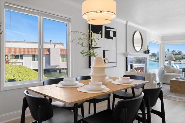 464 Fathom Drive, San Mateo CA: https://media.crmls.org/mediaz/35215ed2-f4ea-4d86-b47a-22e241fcdf21.jpg