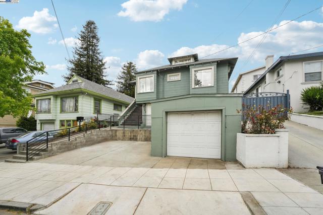 2155 42nd ave, Oakland CA: https://media.crmls.org/mediaz/3521eeca-38f1-47d1-b444-358cd7d92f2f.jpg